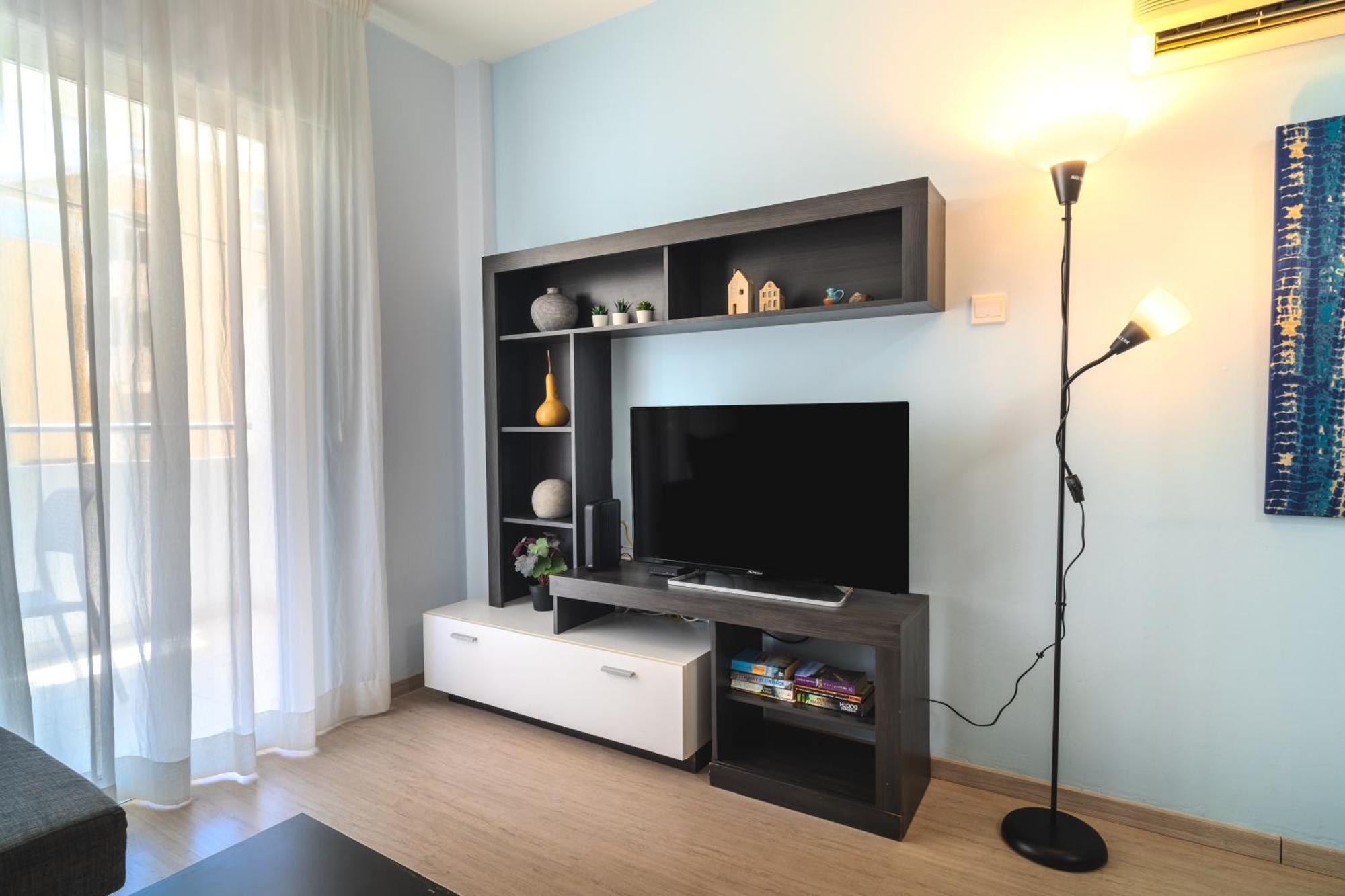 לרנקה Helios Mackenzie One Bedroom Flat מראה חיצוני תמונה