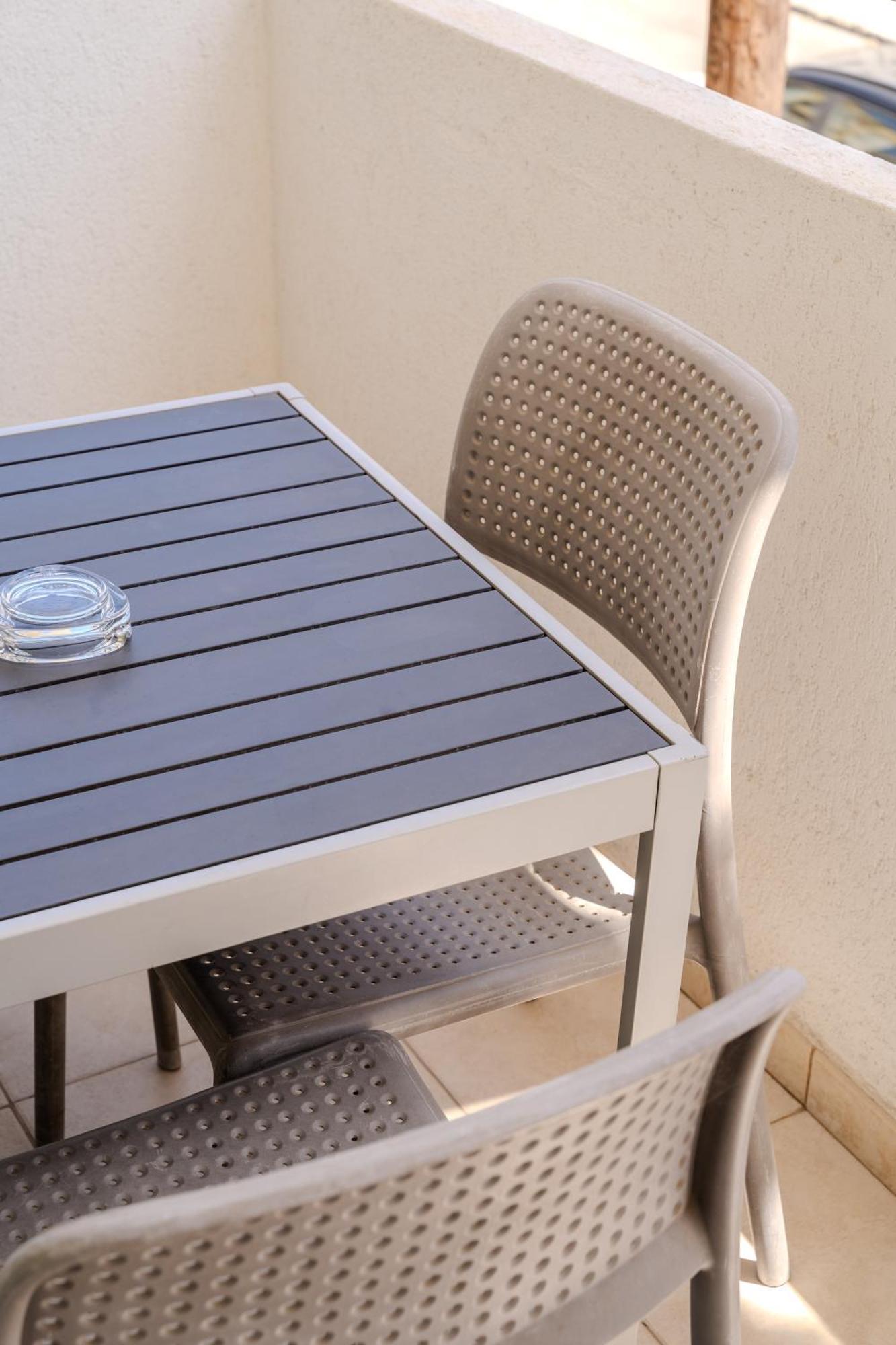 לרנקה Helios Mackenzie One Bedroom Flat מראה חיצוני תמונה